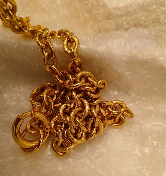 Authentic Chanel Vintage Byzantine CC Pendant Necklace - Picture 5 of 11